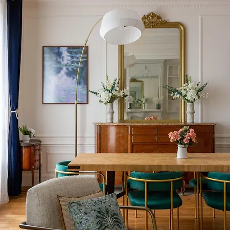 From With A View شقة *