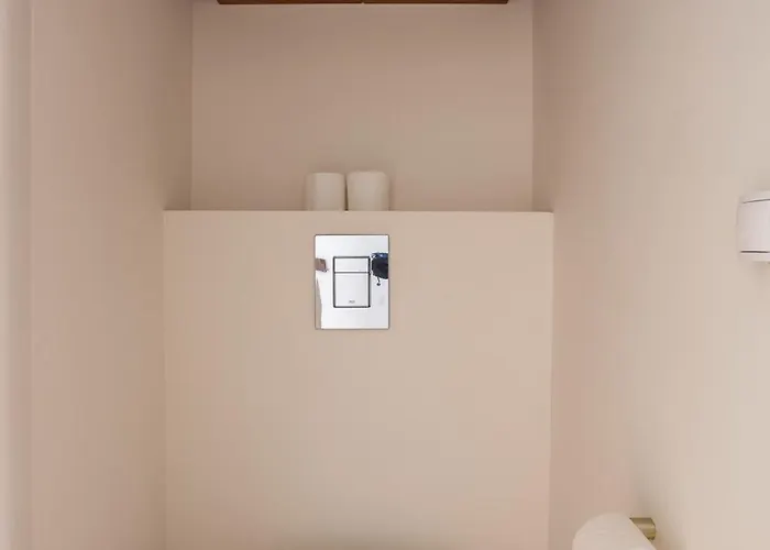 From With A View * パリ